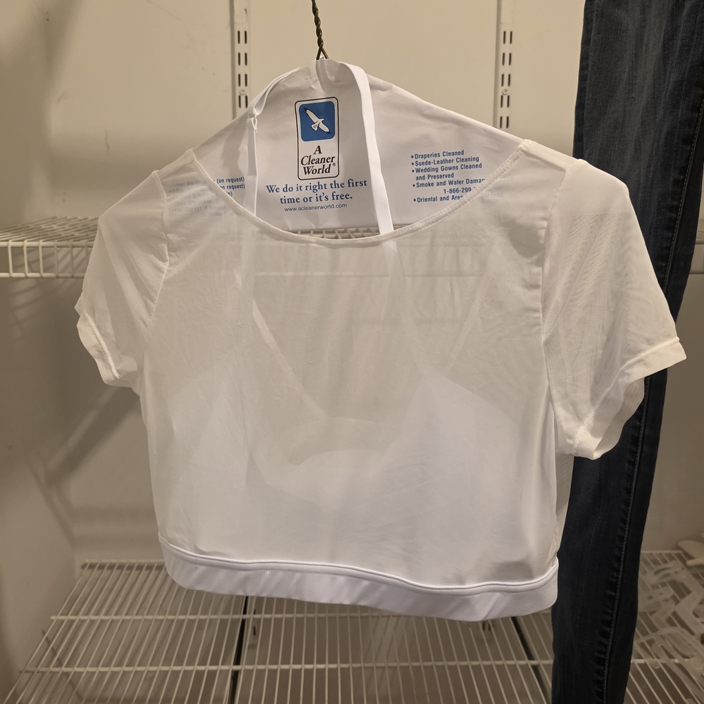 HALARA White Crop Top